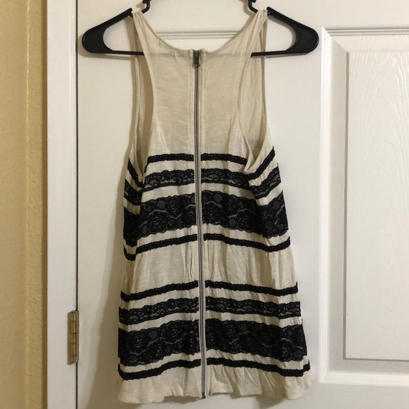 Tank top - Picture 2 of 3